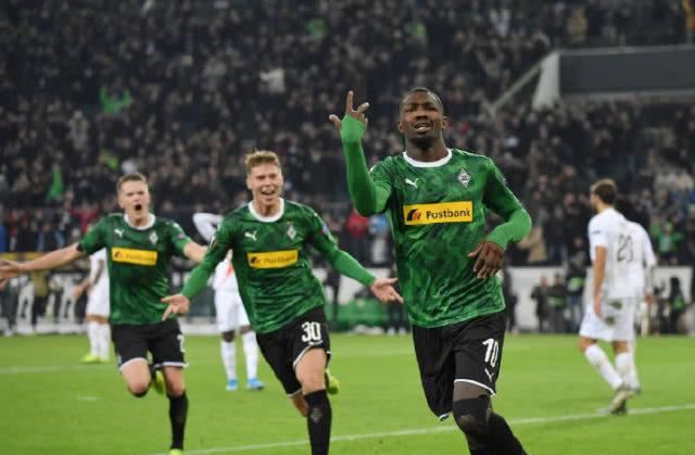 以其精准的 以其精准的