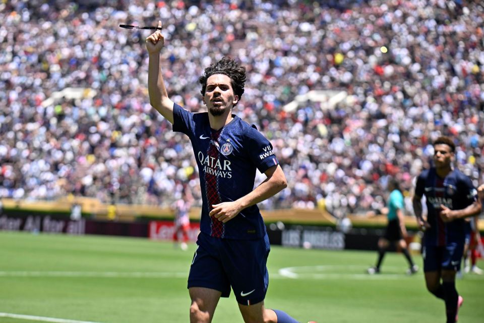 队频频失误 队频频失误